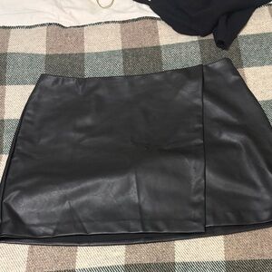 Old Navy Black Mini Skirt